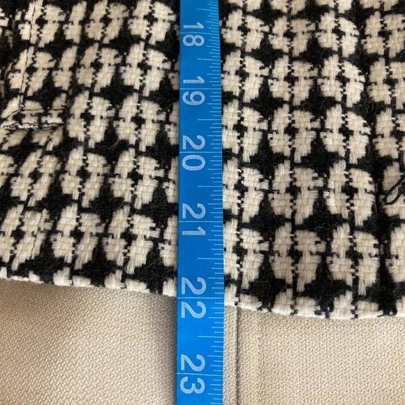 Isaac Mizrahi Jacket Womens Sz 12 Black White Tweed Wool Blazer Logo Buttons‎ - Picture 9 of 9